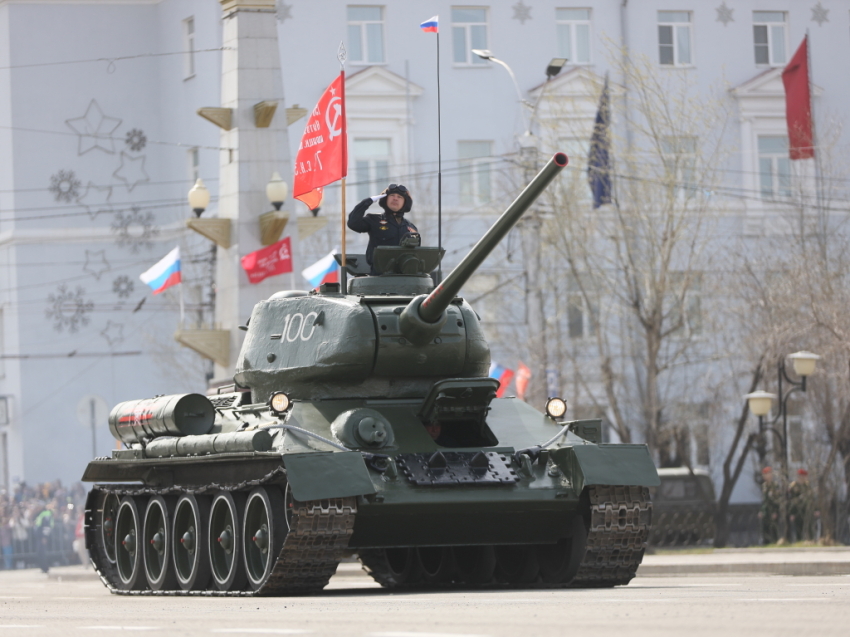 Юрий Трутнев: Мы должны передавать память о подвиге в Великой Отечественной войне от поколения к поколению